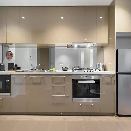 Chic Apartment In Melbournes Heart Exterior photo
