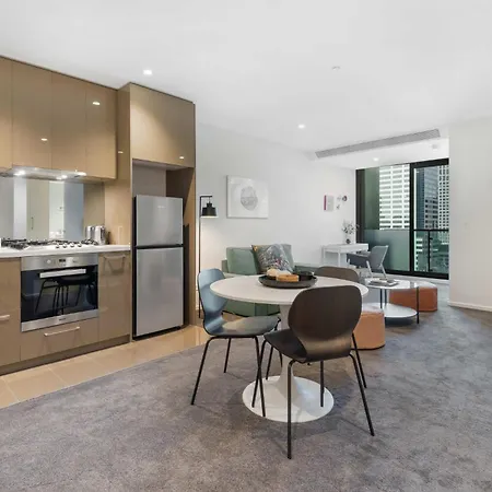 Chic Apartment In Melbournes Heart Exterior photo