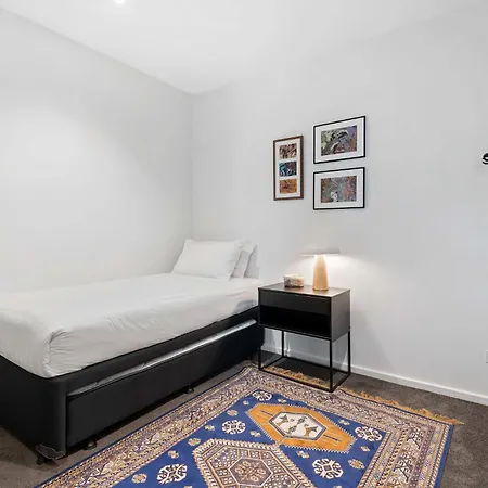 Chic Apartment In Melbournes Heart Exterior photo