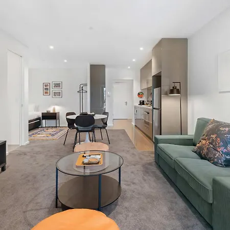 Chic Apartment In Melbournes Heart Exterior photo